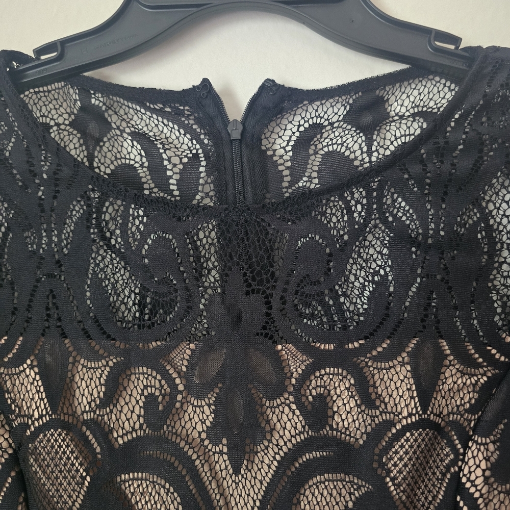 ADRIANNA PAPELL Black Sheath Cocktail Dress with 3/4 Sleeves Used Size 8P - Picture 5 of 11
